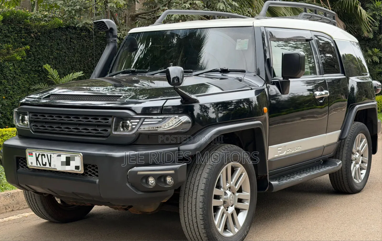 Toyota FJ Cruiser 2012 Matt Black