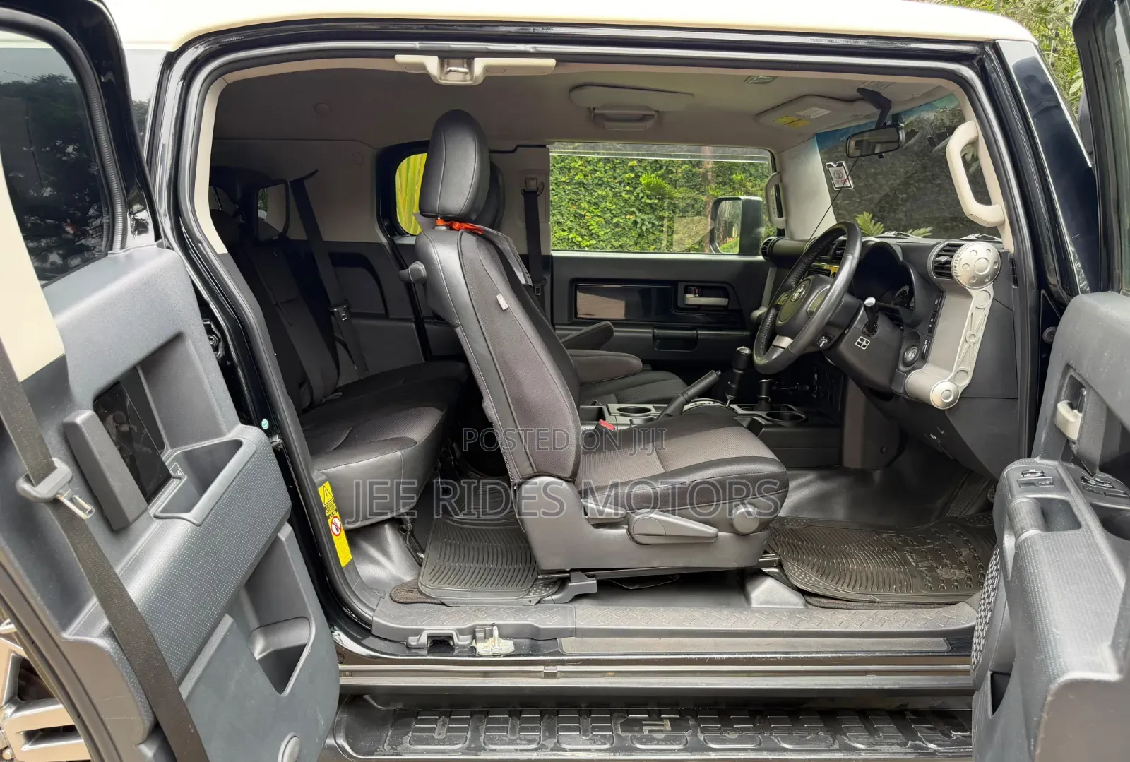Toyota FJ Cruiser 2012 Matt Black