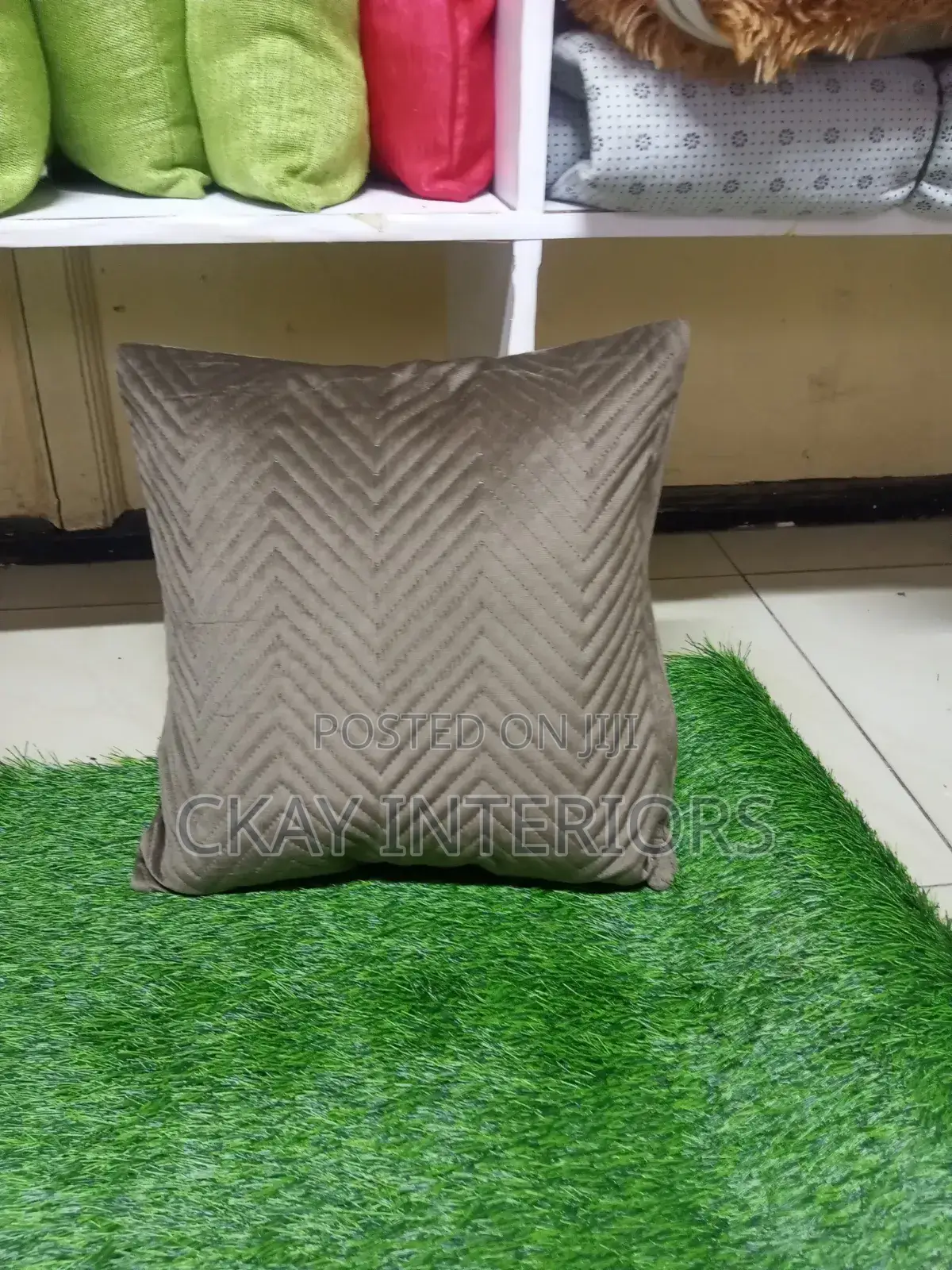 Add Style, Softness and Comfort With Beautiful Throw Pillows