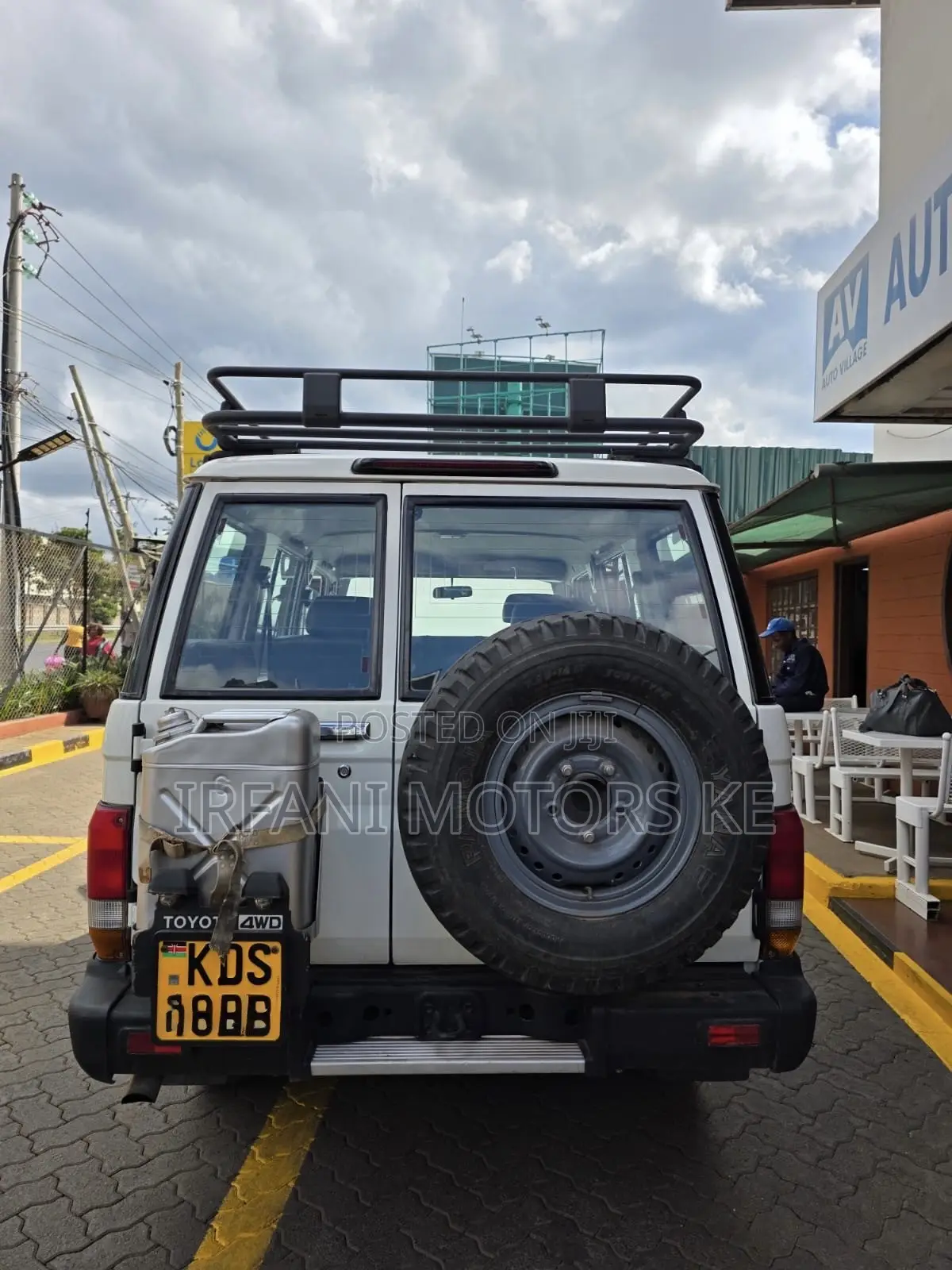 Toyota Land Cruiser 4.0 V6 GXR 2016 White