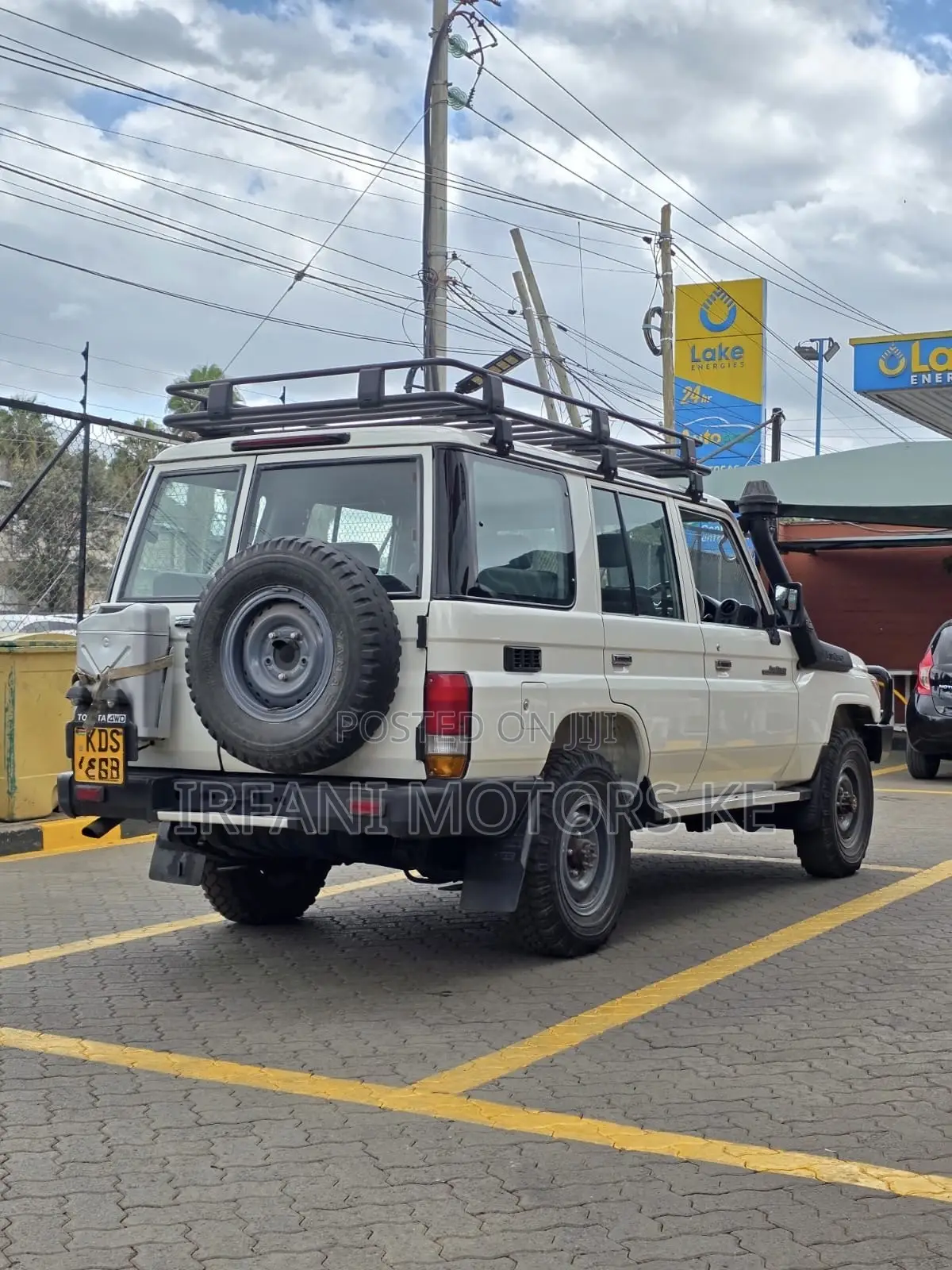 Toyota Land Cruiser 4.0 V6 GXR 2016 White