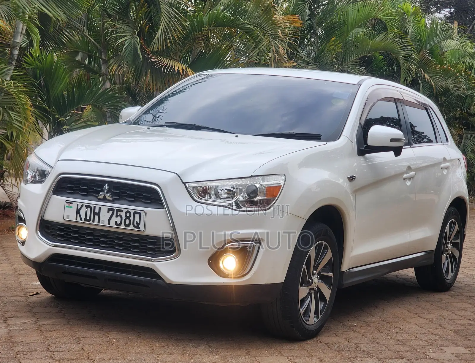 Mitsubishi RVR 2015 White