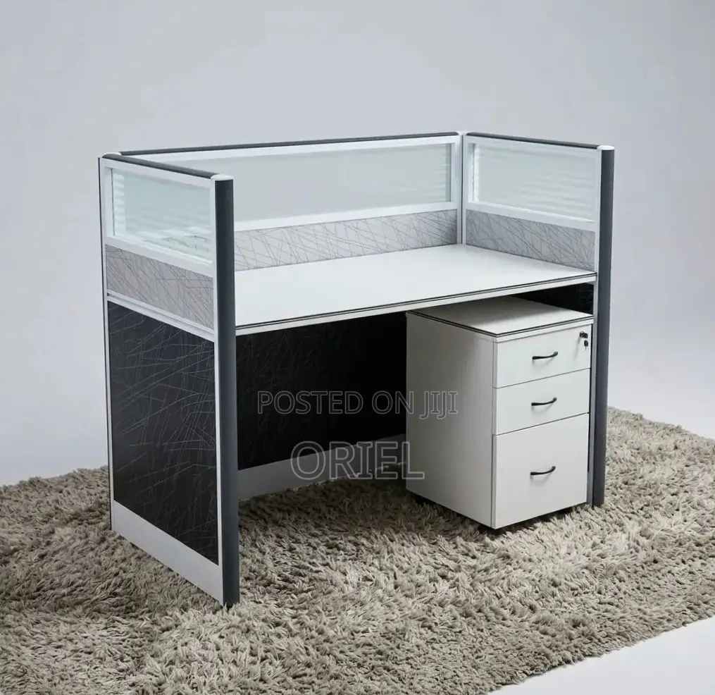 Office Workstation : 1-Seater Staff Workstation