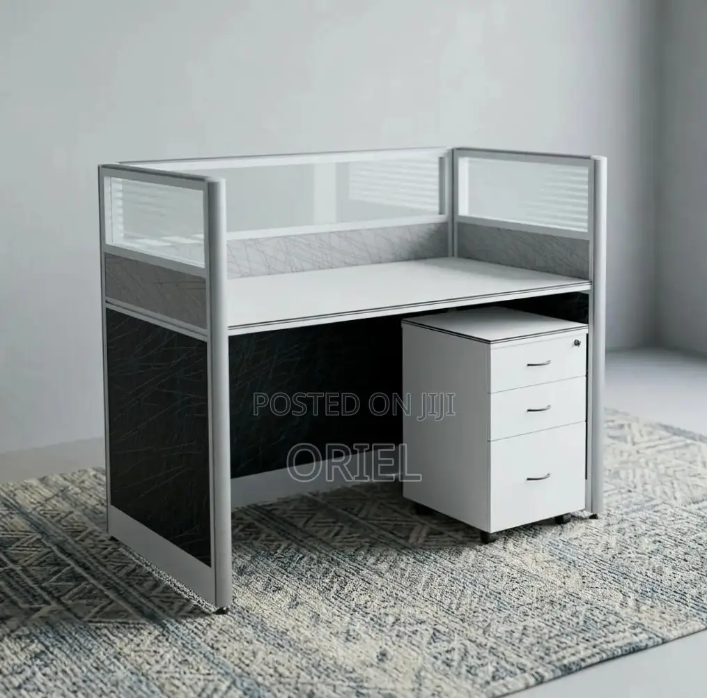 Office Workstation : 1-Seater Staff Workstation