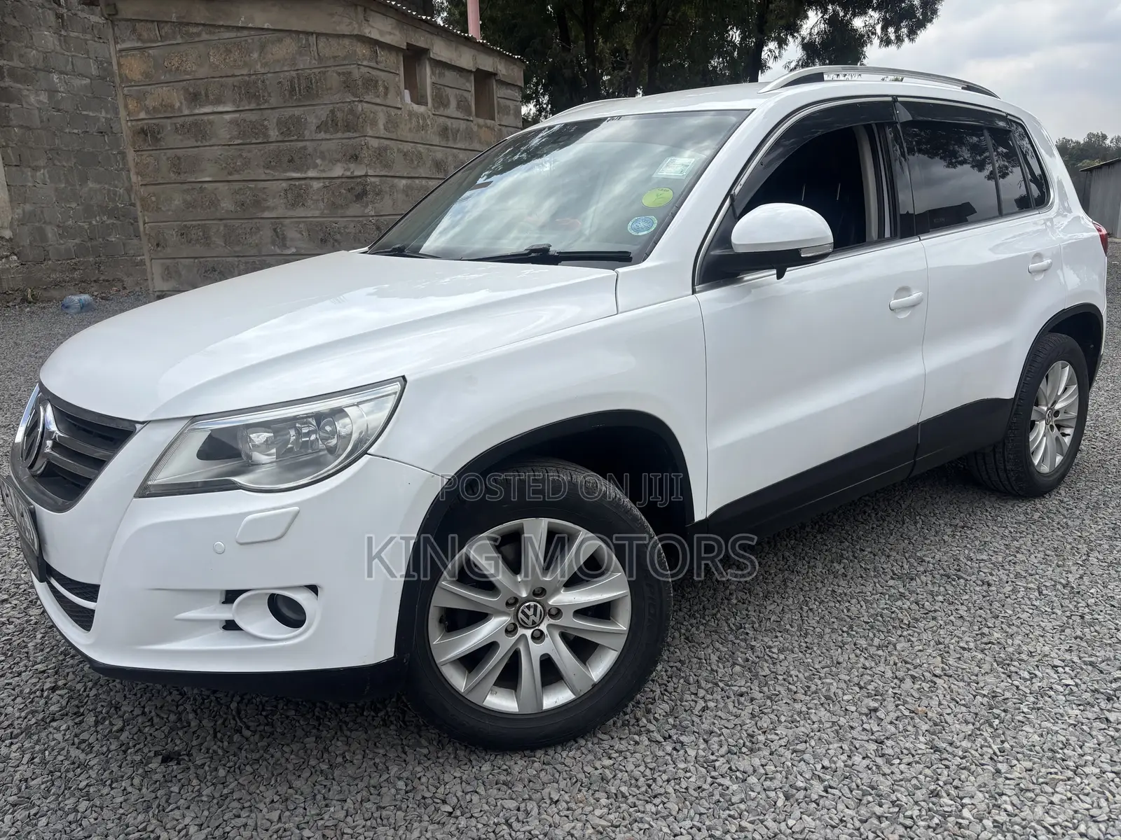 Volkswagen Tiguan 2011 White