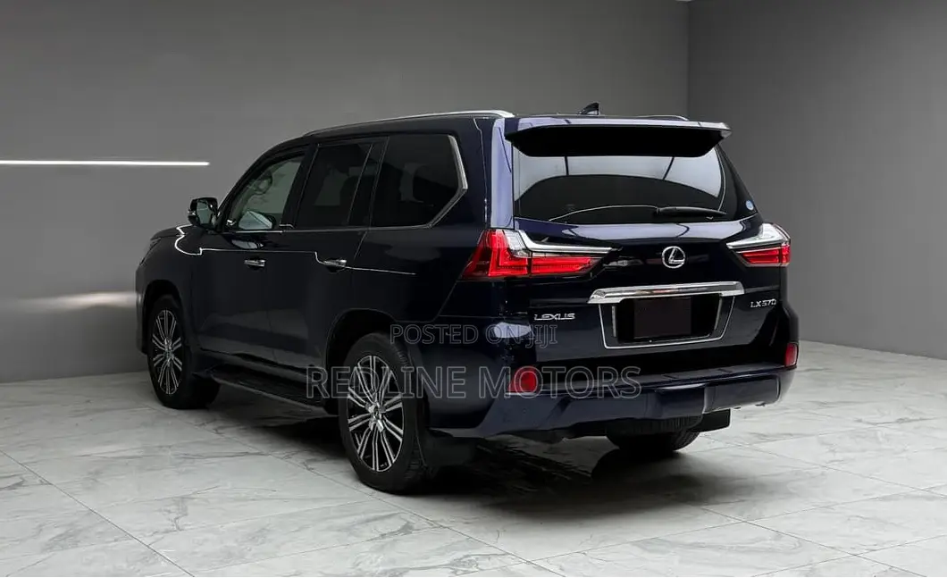 Lexus LX 570 AWD 2019 Blue