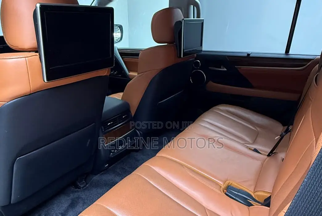 Lexus LX 570 AWD 2019 Blue