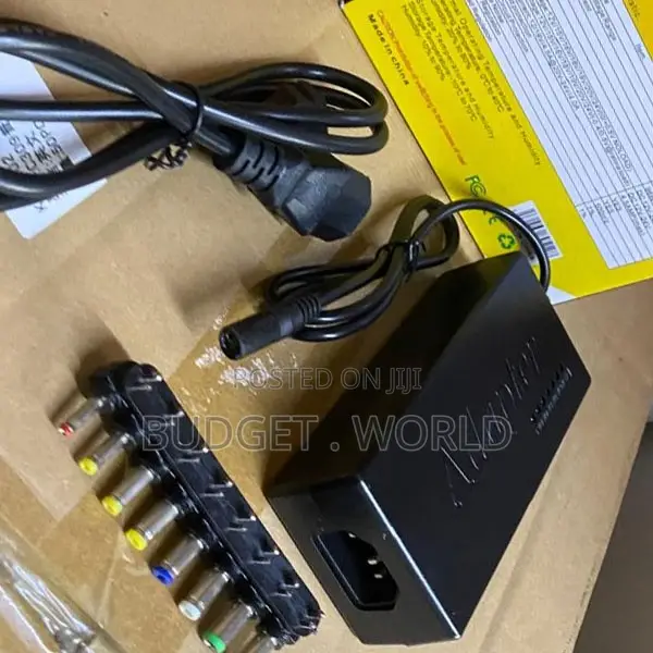 Multi-Voltage Universal Notebook Charger 96W 8 Connectors