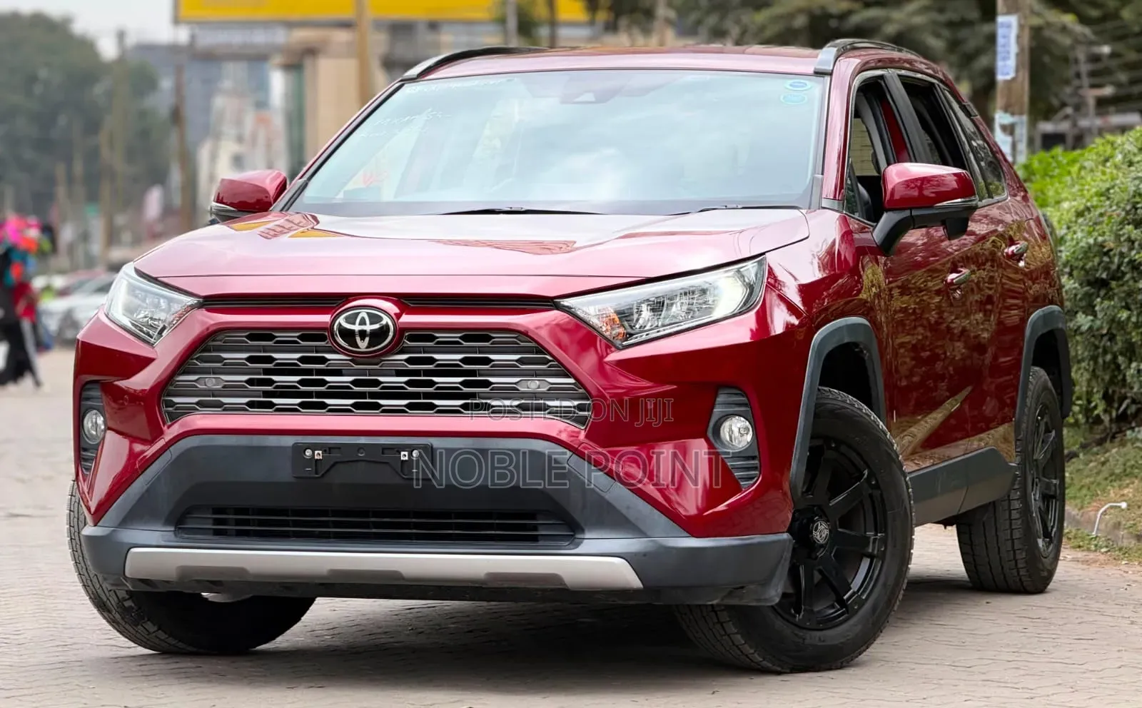 Toyota RAV4 2020 Maroon