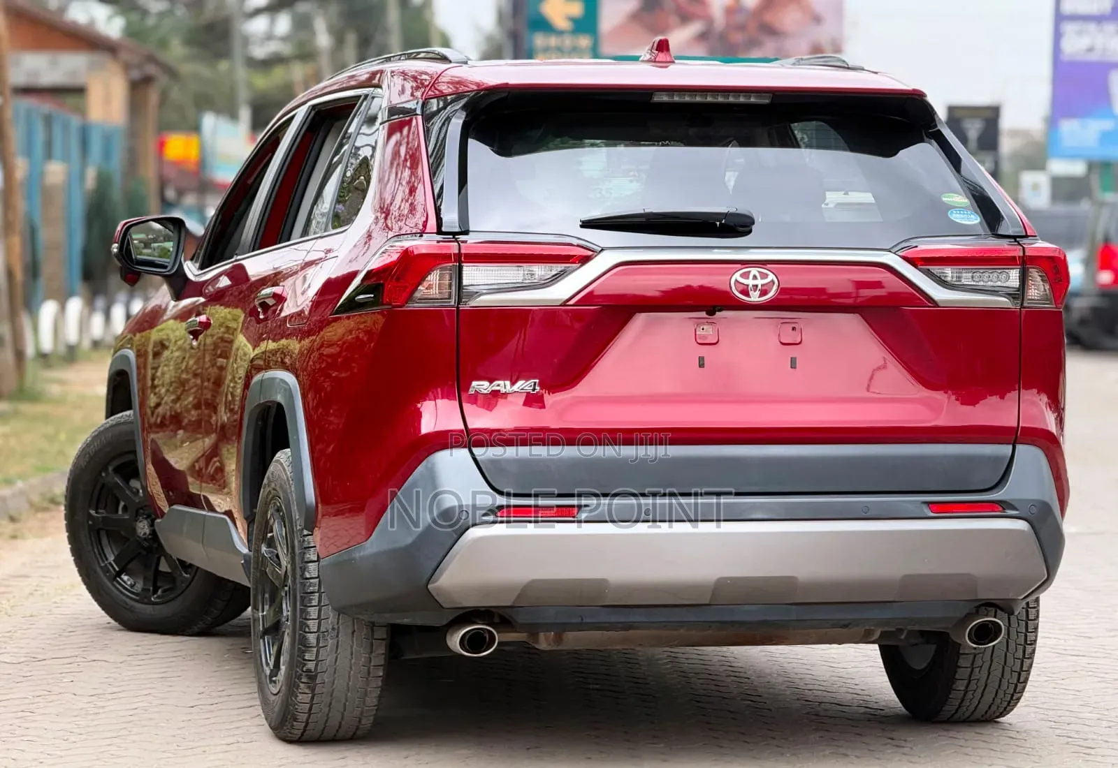 Toyota RAV4 2020 Maroon