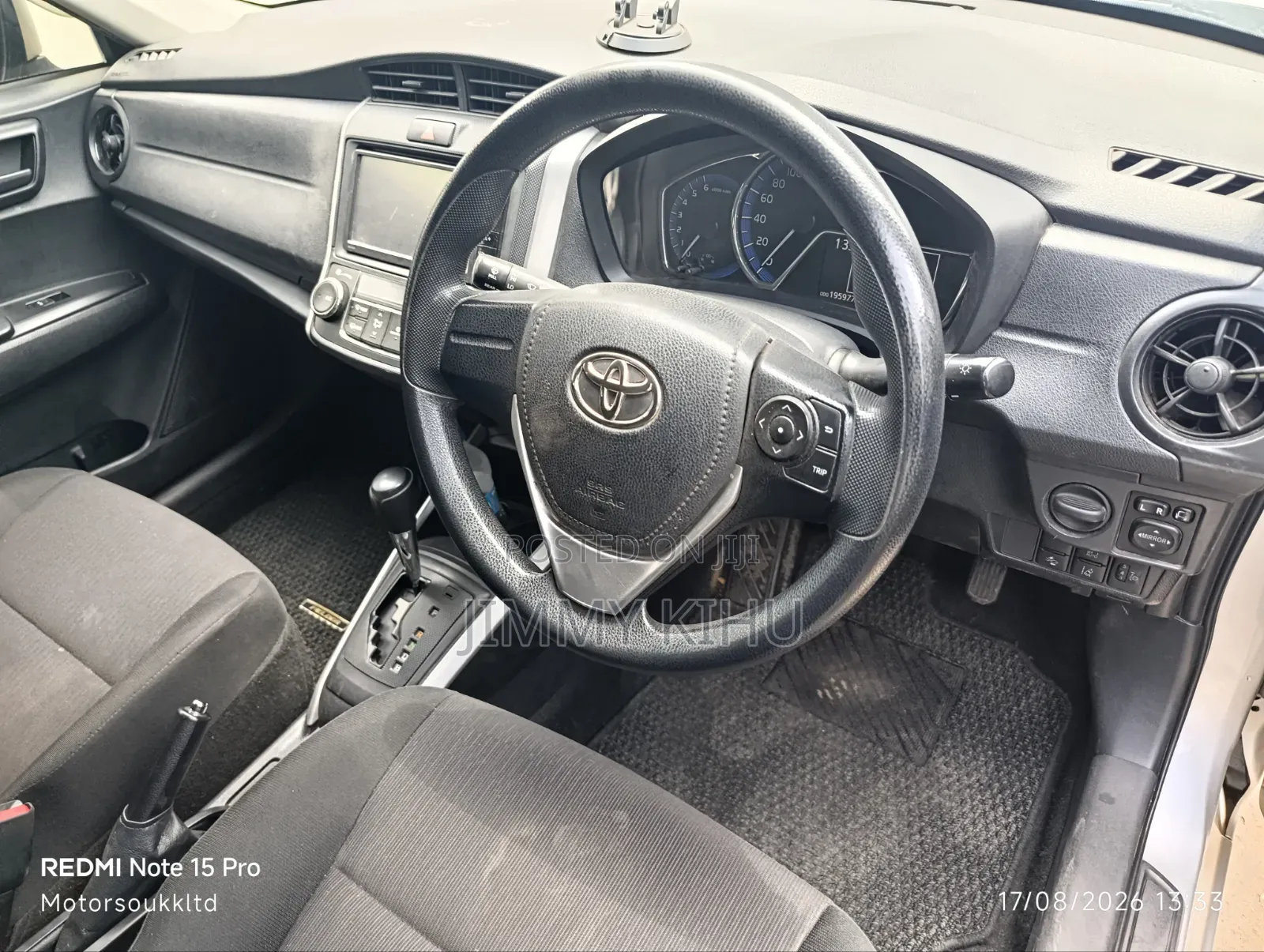 Toyota Corolla Fielder 2016 Silver