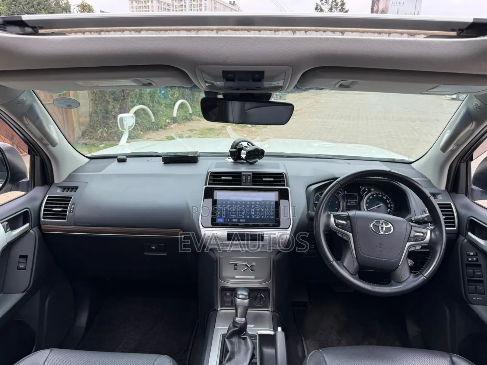Toyota Land Cruiser Prado 2019 White