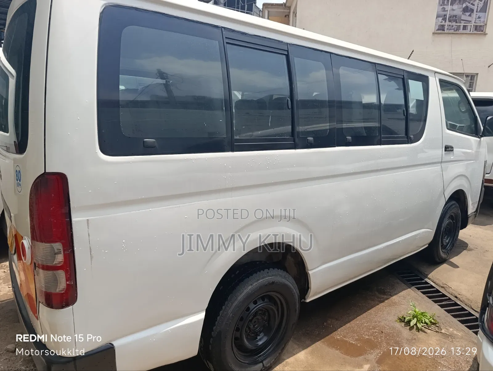 Toyota HiAce 2011 White