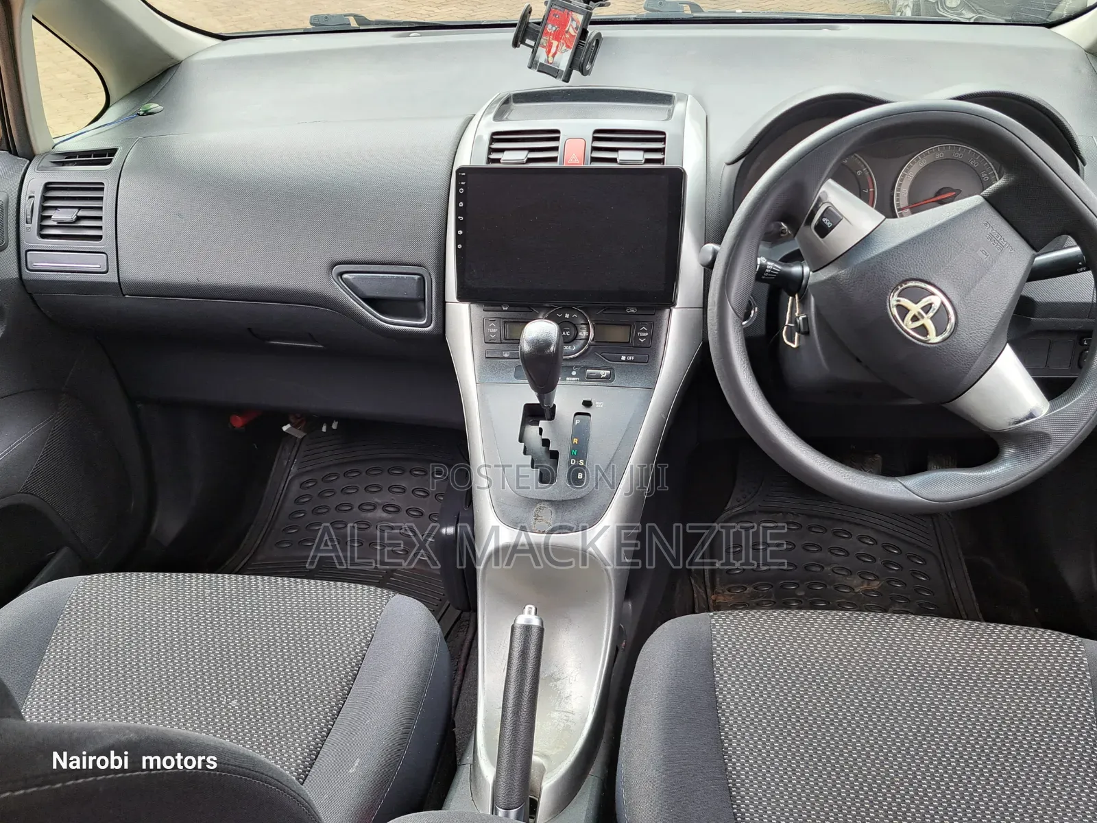 Toyota Auris 2011 Black