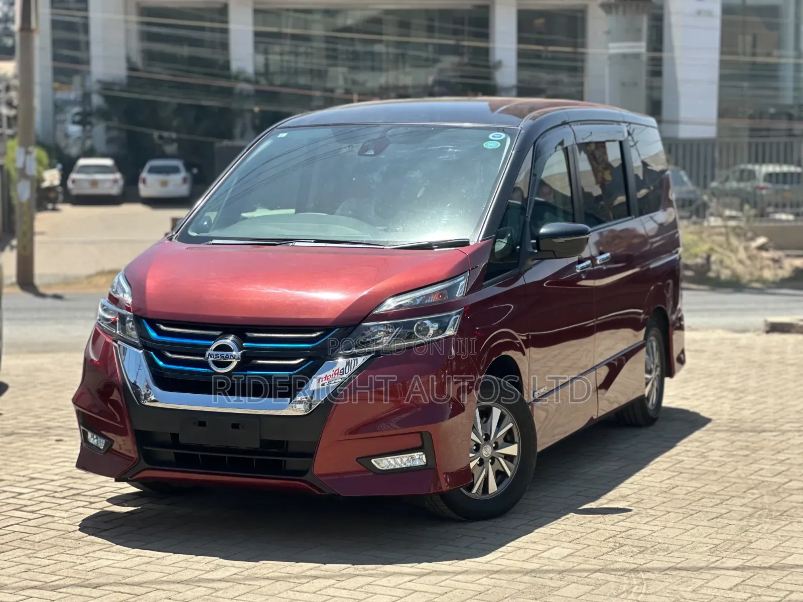 Nissan Serena 2019 Maroon