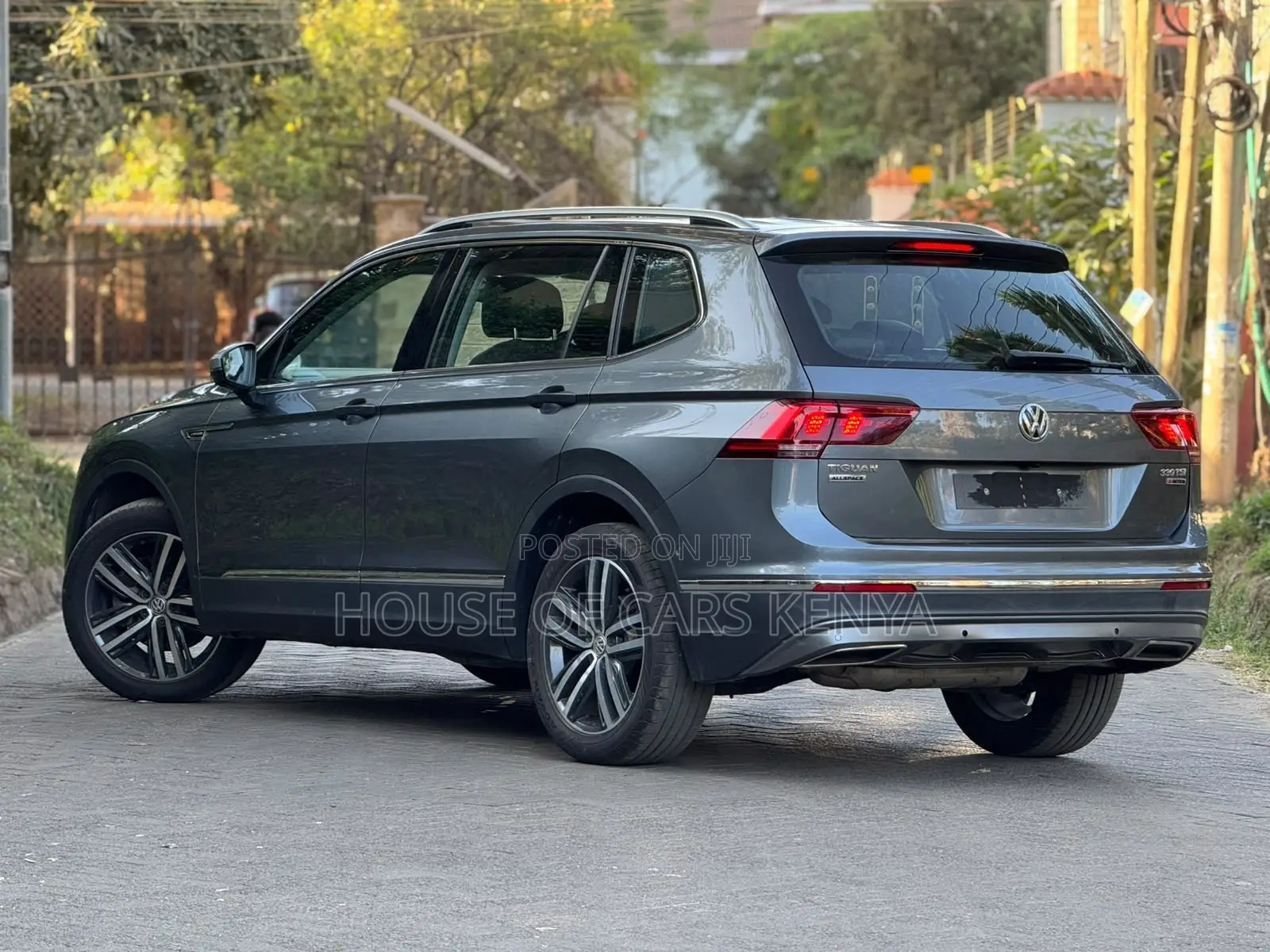 Volkswagen Tiguan 2.0T SEL AWD 4MOTION 2019 Gray