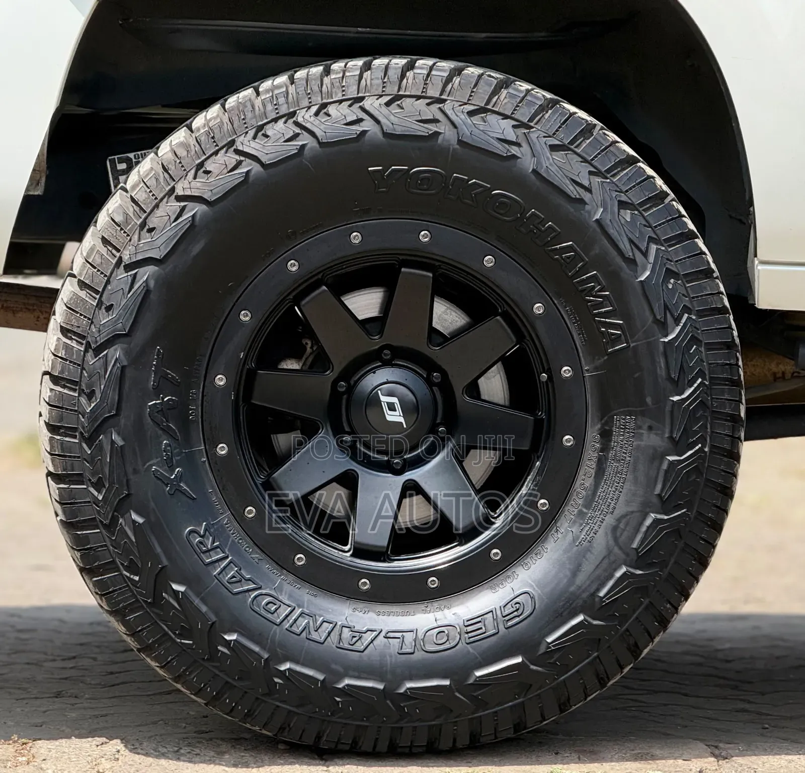 Toyota Land Cruiser Prado 2022 White