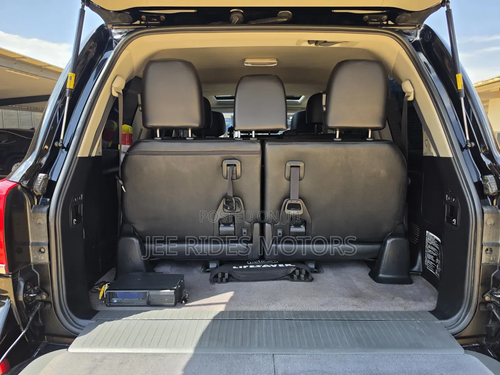 Toyota Land Cruiser 2012