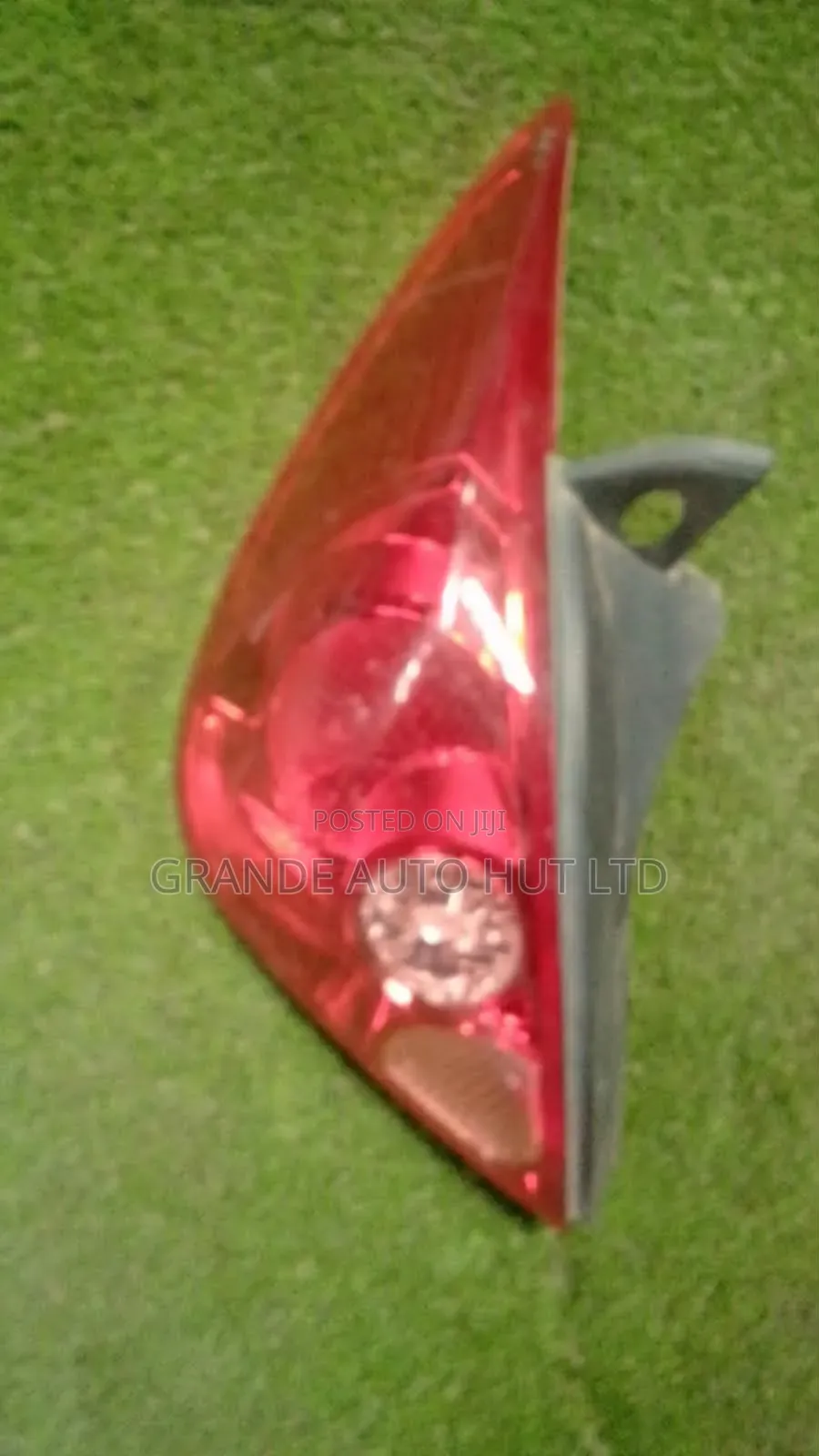 Nissan Tiida Taillights