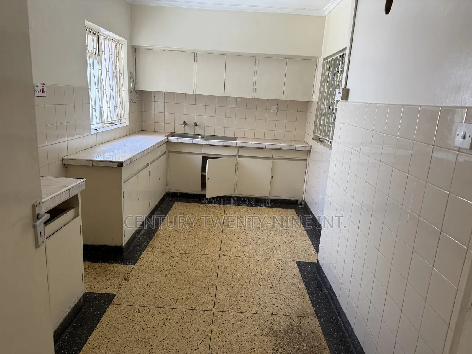 2bdrm Apartment in City Park Estste, Parklands/Highridge for rent