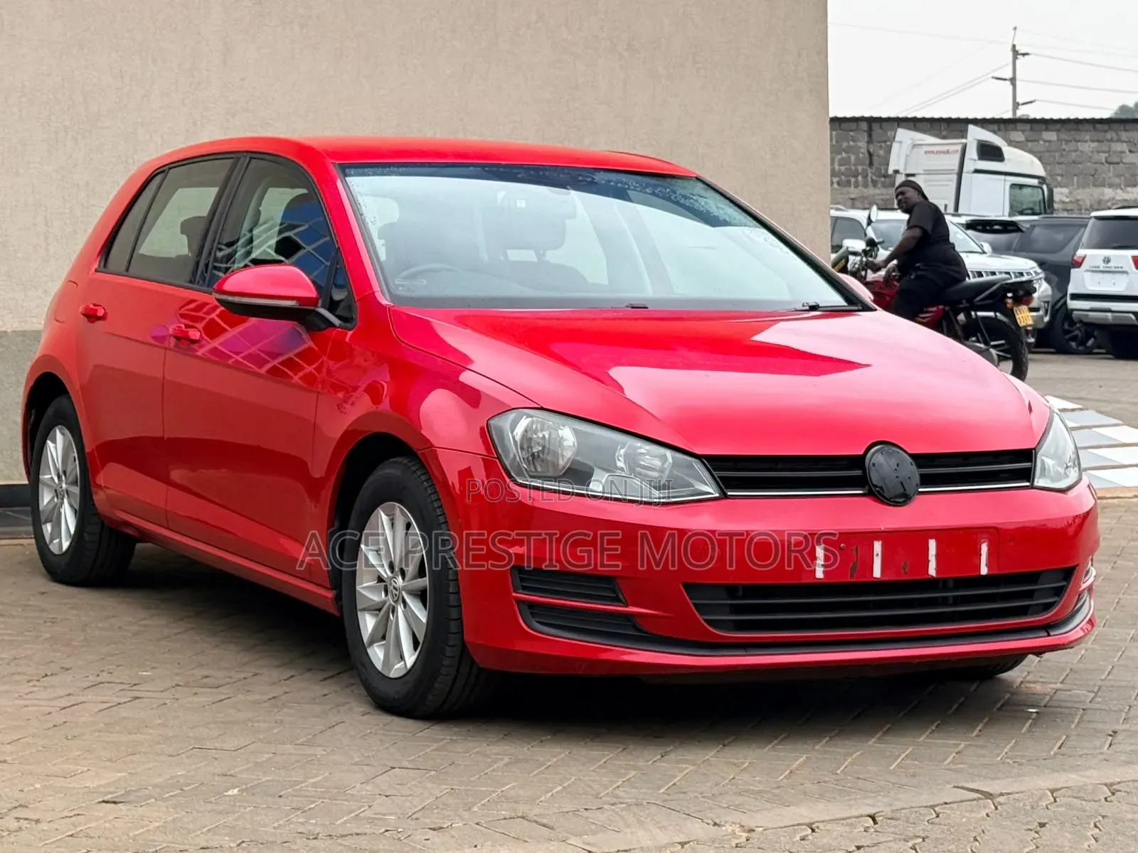 Volkswagen Golf 2016 Red