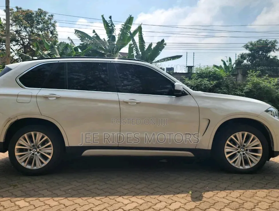 BMW X5 2017 Off white