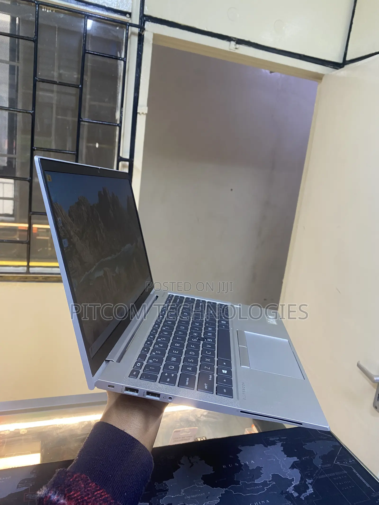 Laptop HP EliteBook 830 G7 16GB Intel Core i7 SSD 512GB