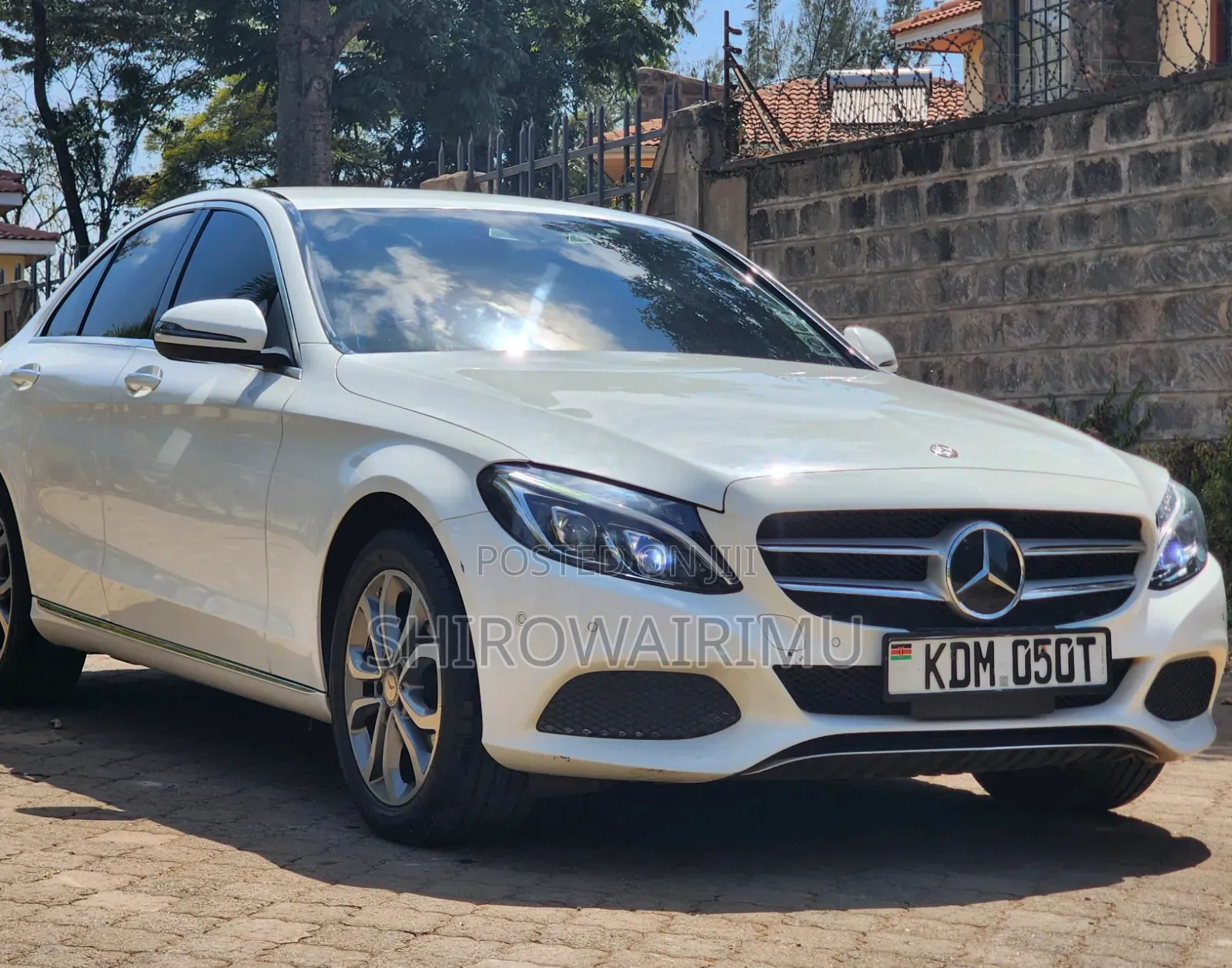 Mercedes-Benz C200 2016 Off white