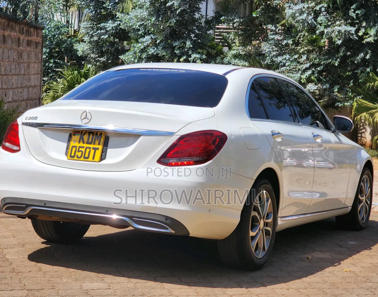 Mercedes-Benz C200 2016 Off white