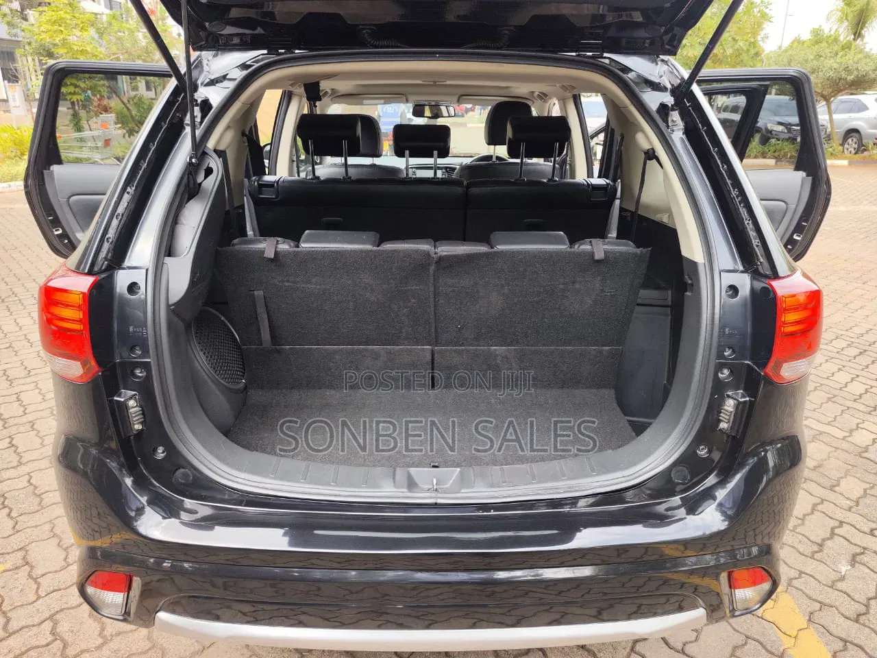 Mitsubishi Outlander 2.4 PHEV AWD 2017 Black