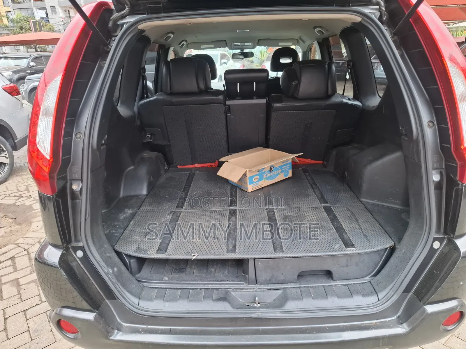 Nissan X-Trail 2012 Black