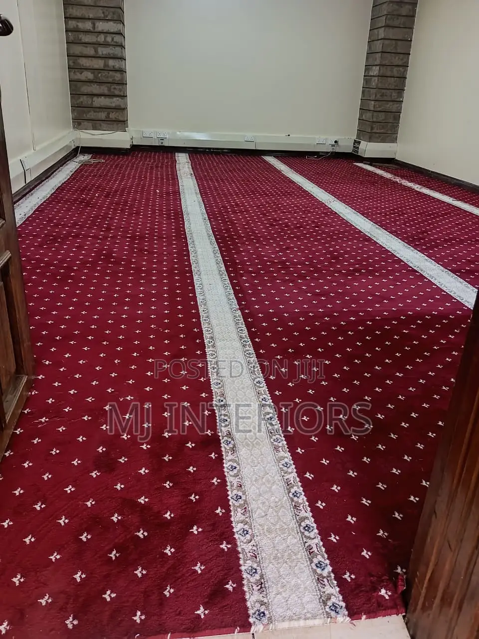 Red Wall to Wall Carpet Thick Soft Comfortable Luxury Flooring