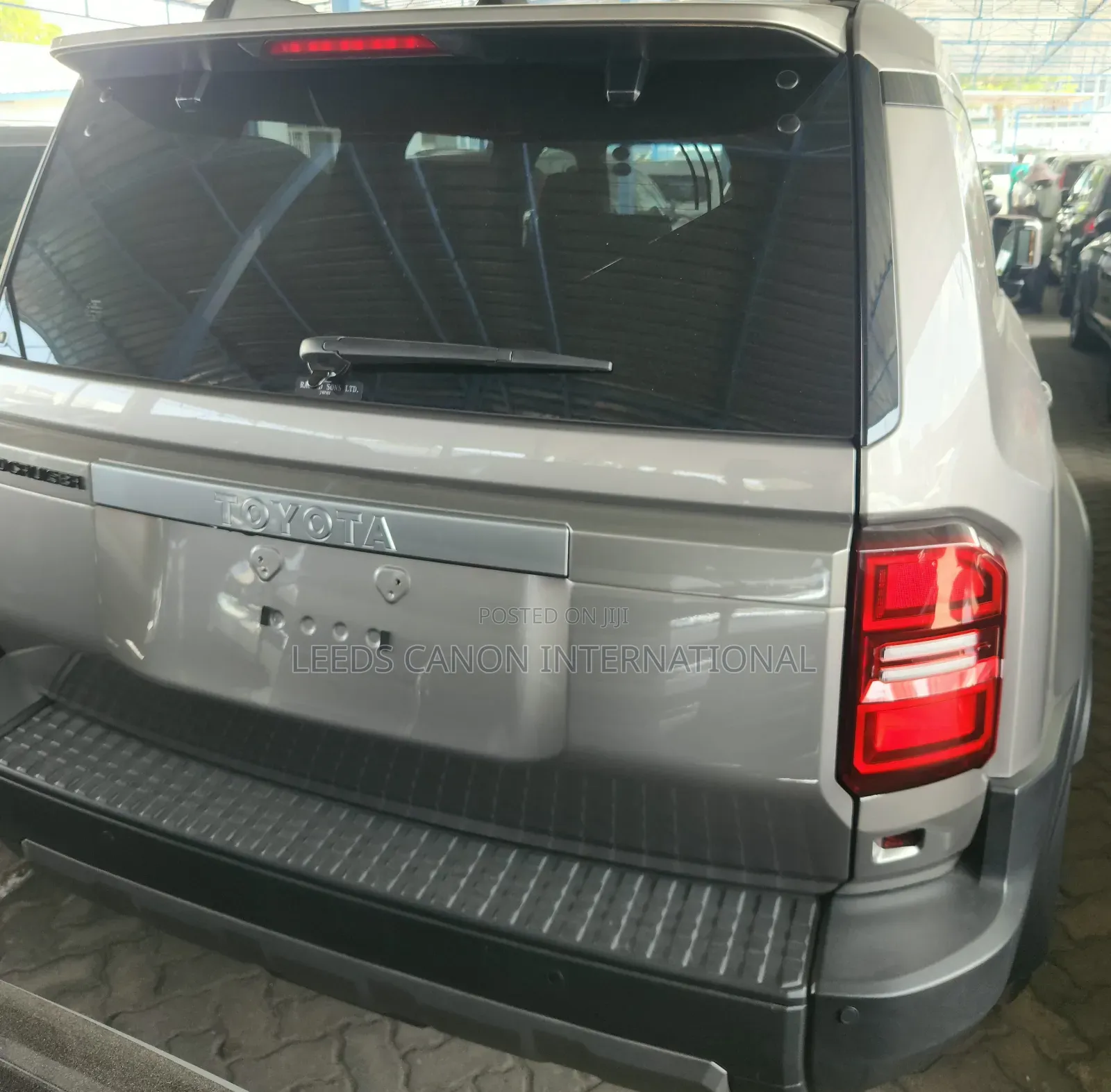 Toyota Land Cruiser Prado 2023 Gray