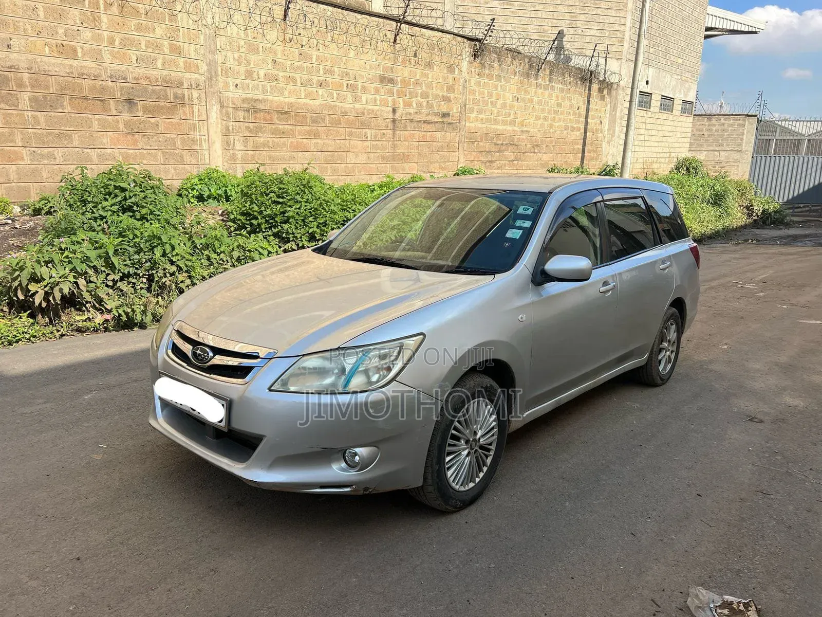 Subaru Exiga 2012 Silver