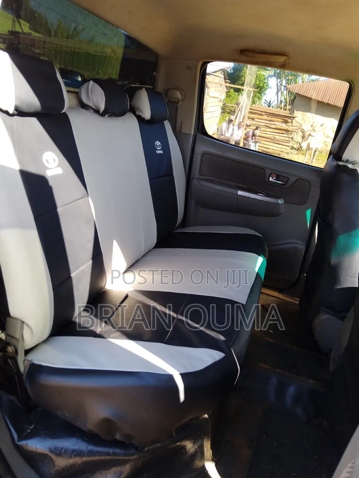 Toyota Hilux Seat Covers Nairobi – Custom Upholstery | 7,999