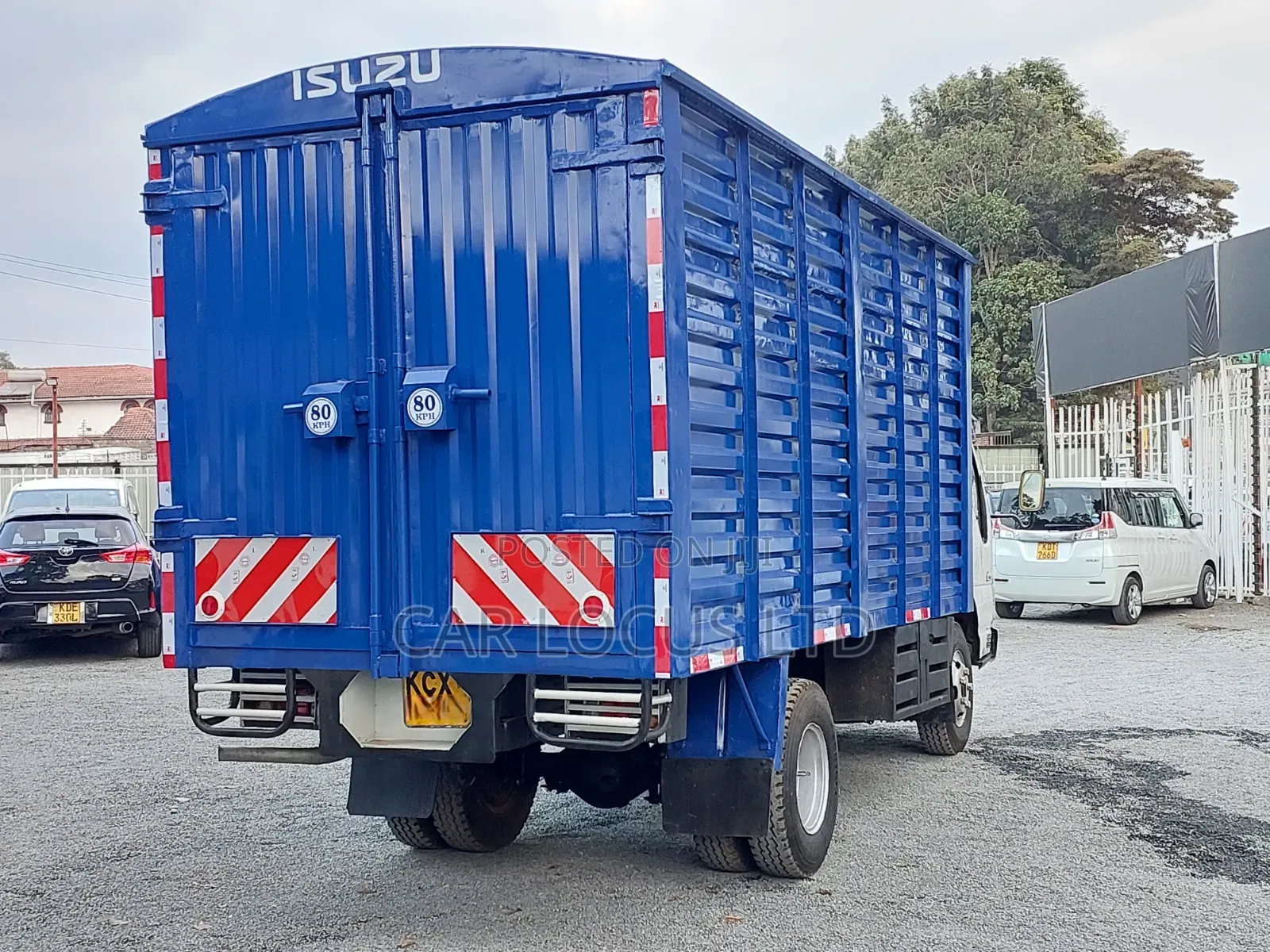Isuzu NKR Truck