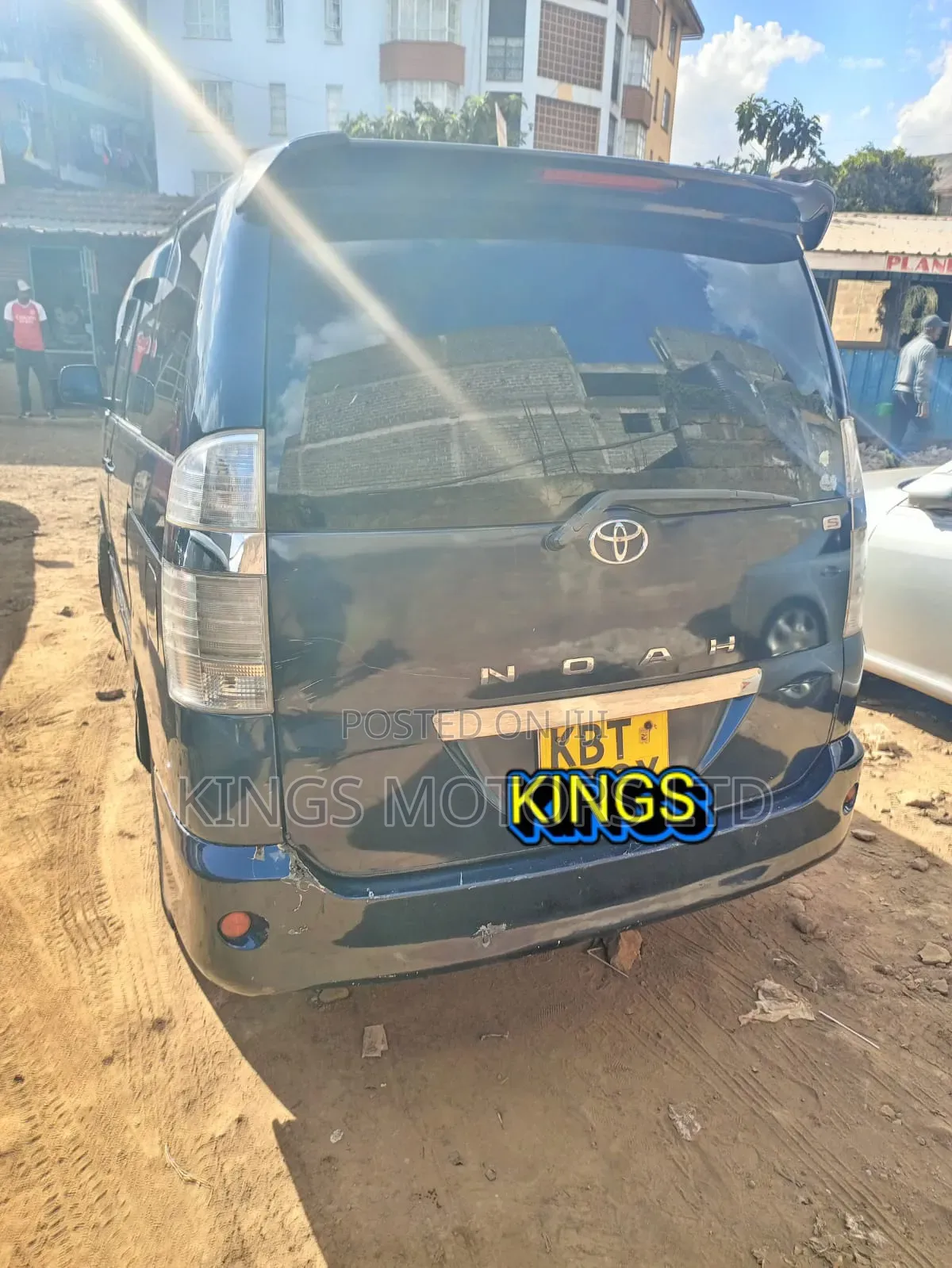 Toyota Noah 2004 Blue