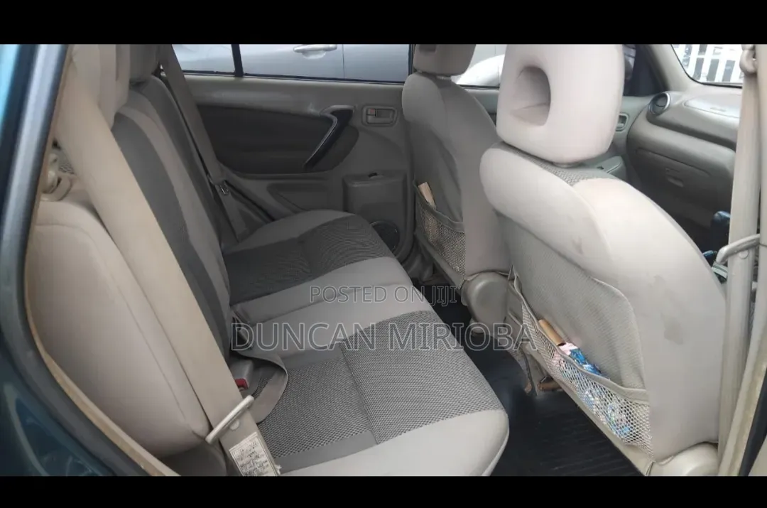 Toyota RAV4 Automatic 2000