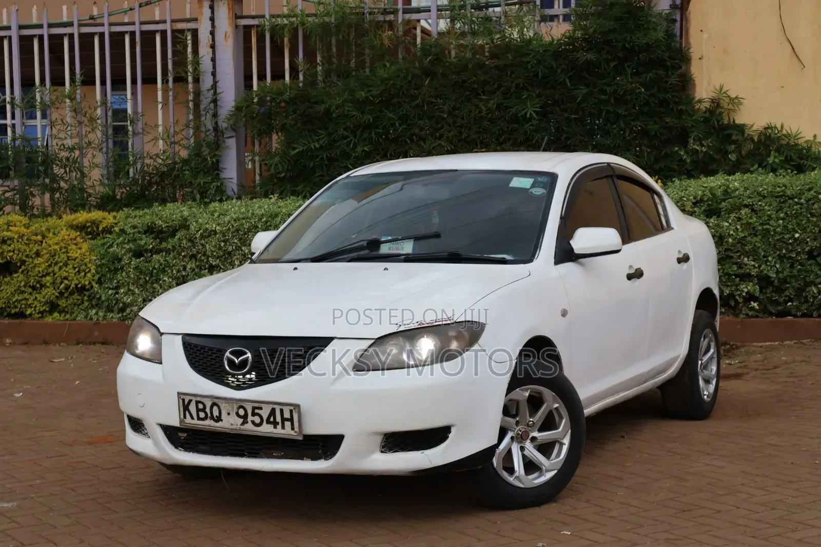 Mazda Axela 2004 White