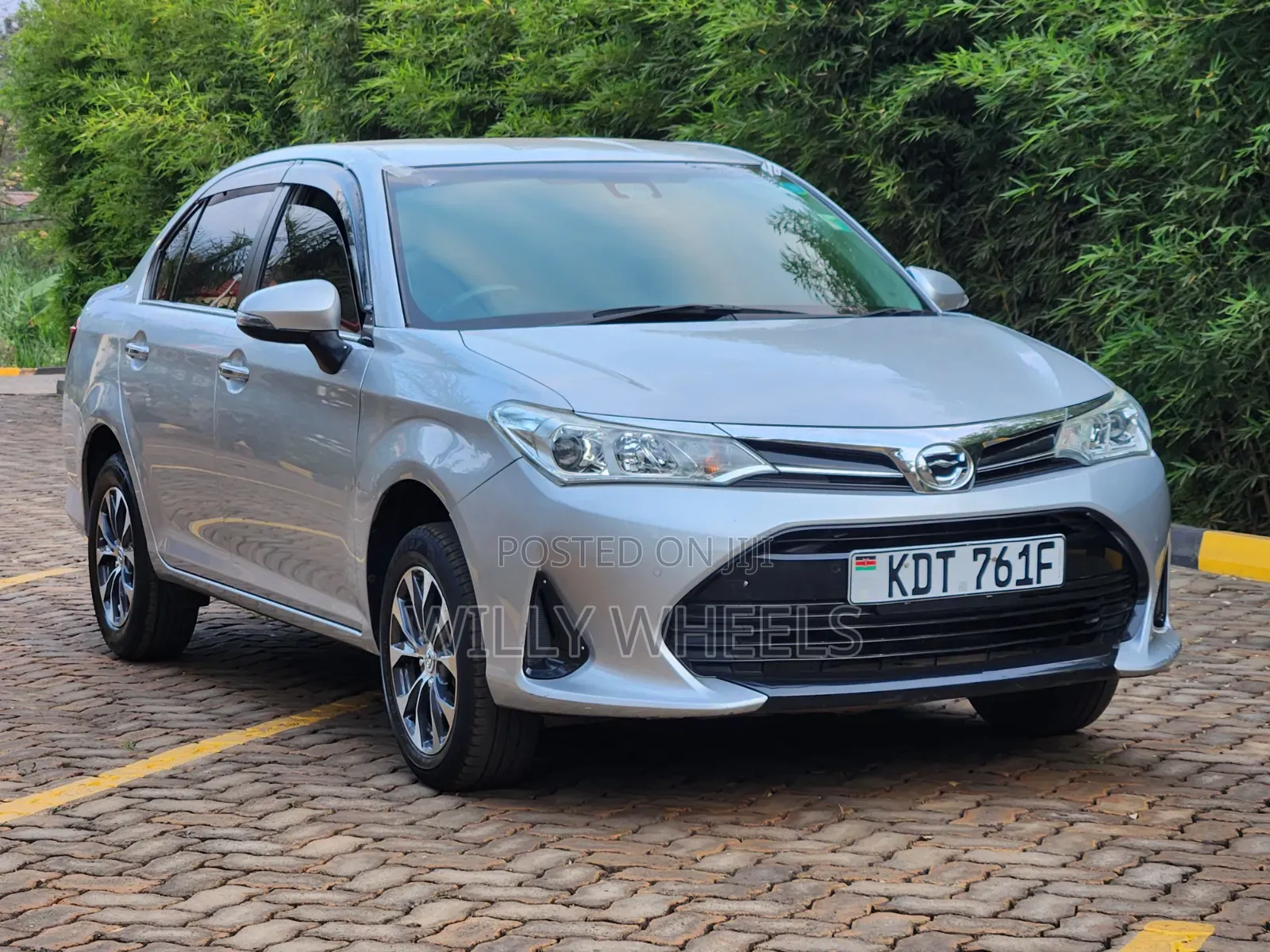 Toyota Axio 1.5 G 2WD 2018 Silver