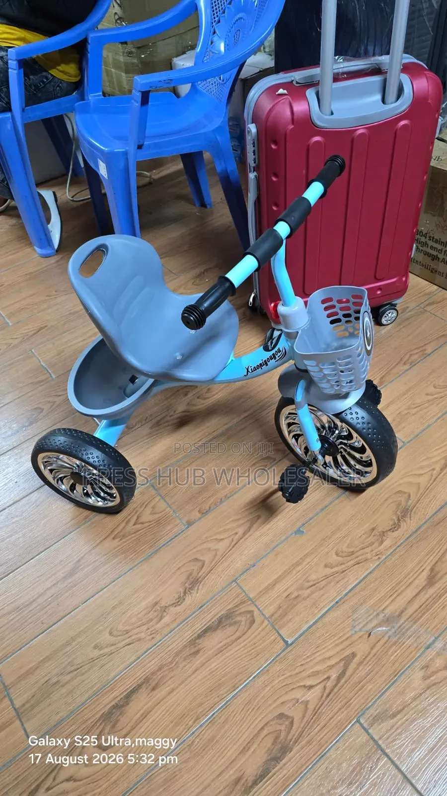 Baby** Tricycle **.