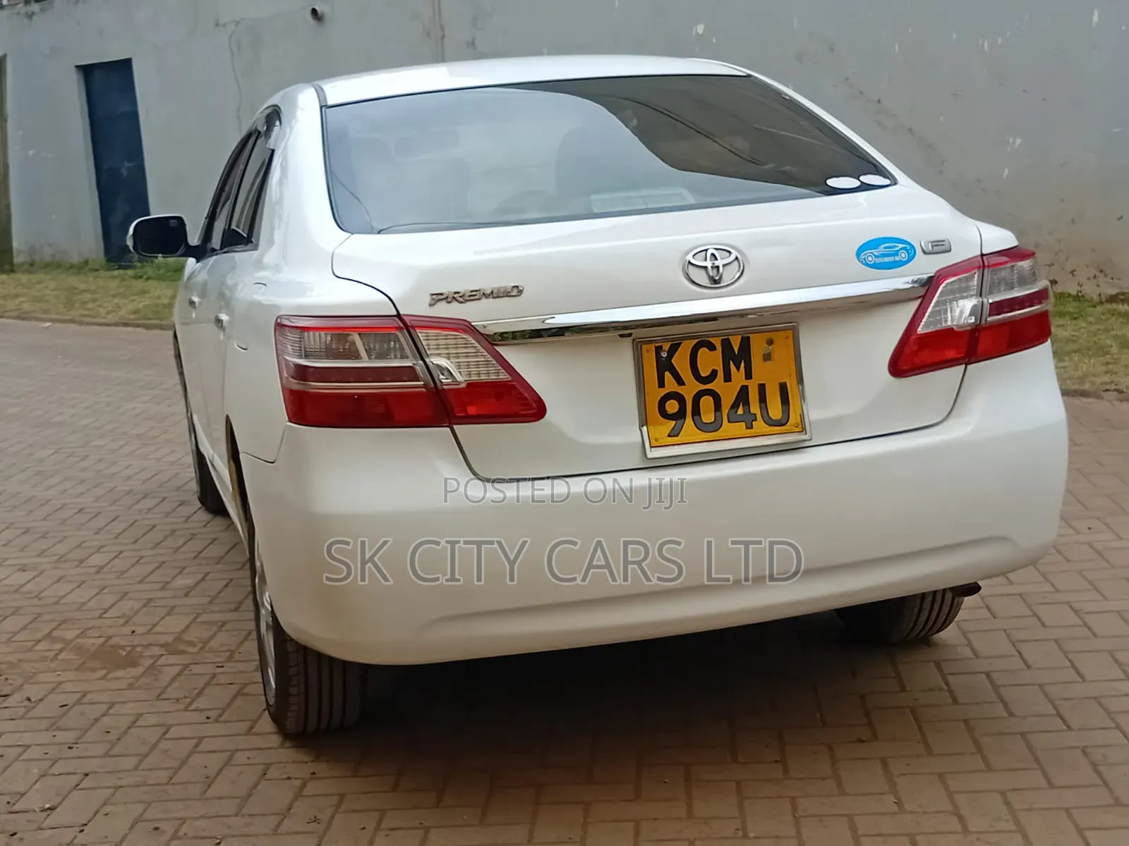 Toyota Premio 2010 White