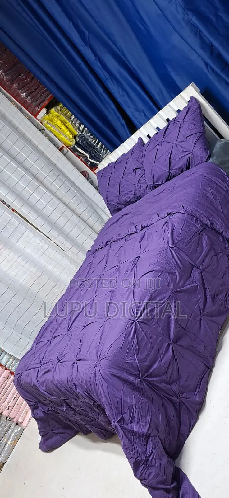 *Cotton Comforter Duvets*
Size:6×7
1Duvet
2pillowcases