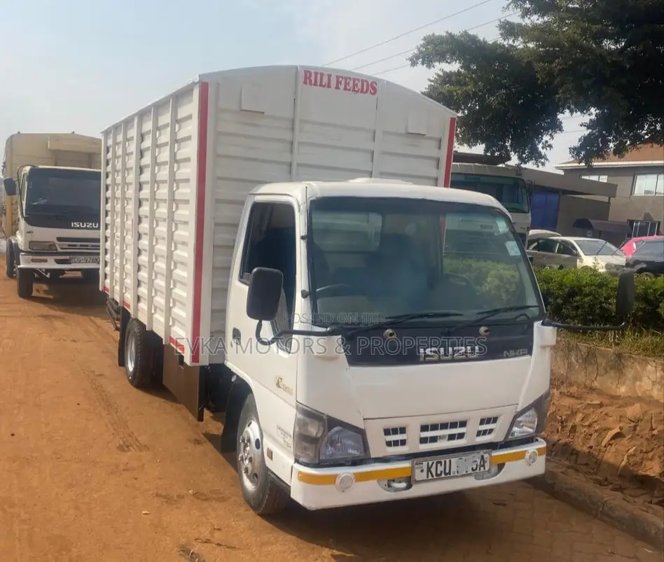 Clean NKR TRUCK YOM 2019 Low Mileage