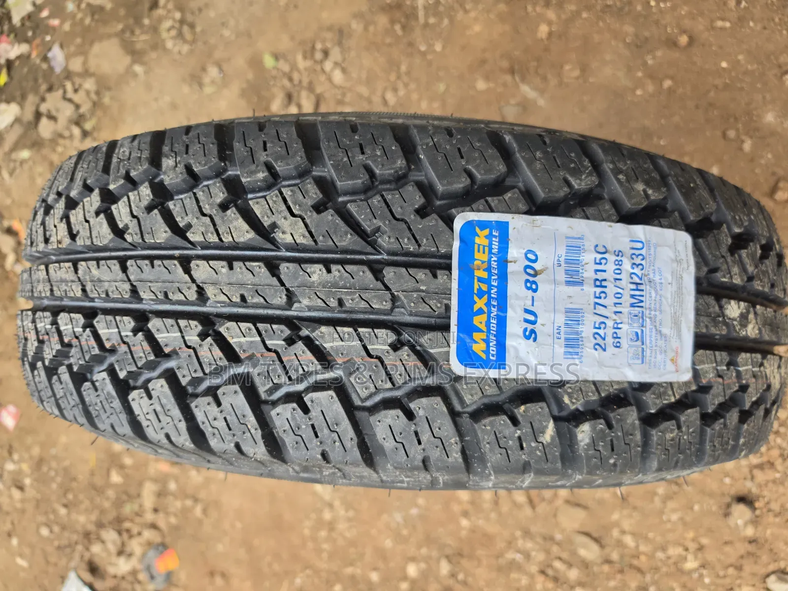225 /75 R15 Maxtrek (Commercial)