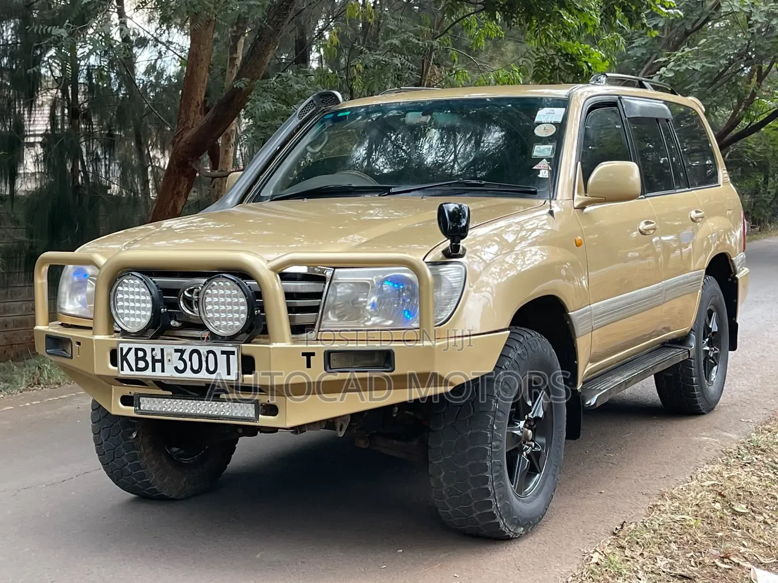 Toyota Land Cruiser 2003 Gold