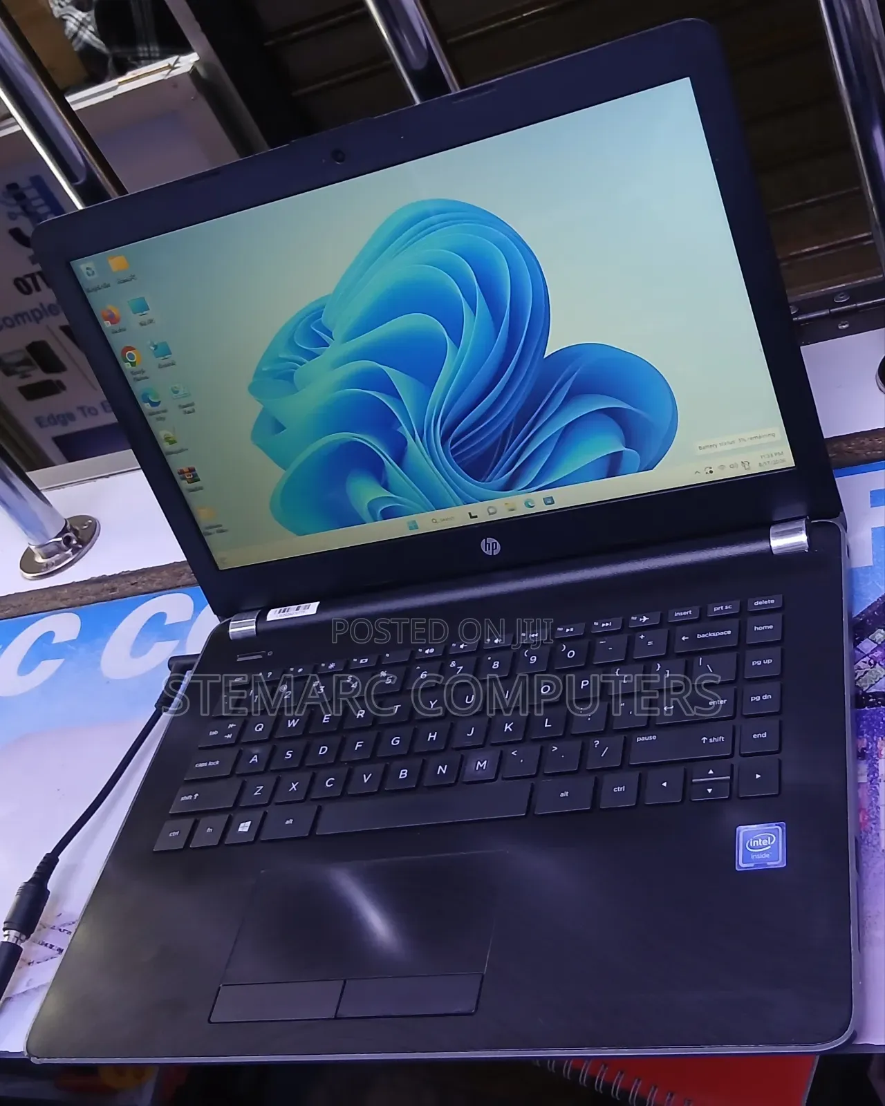 Laptop HP 14-ep0063 8GB Intel Celeron SSD 160GB