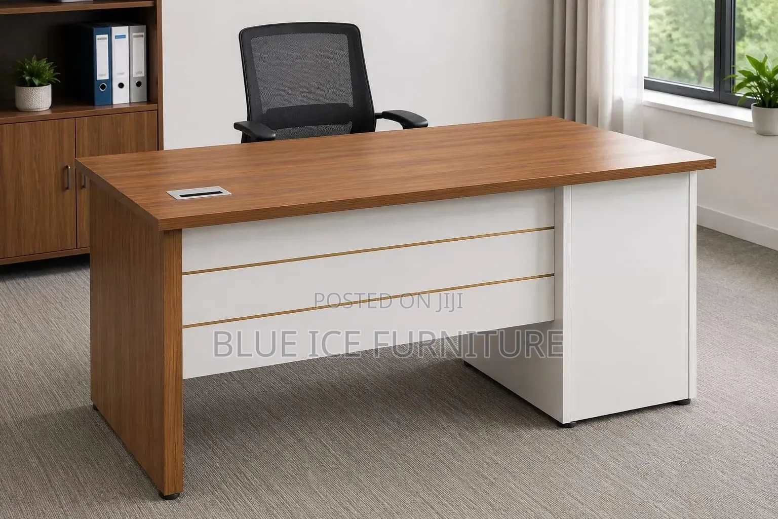 Executive Office Desk With 3 Drawers
