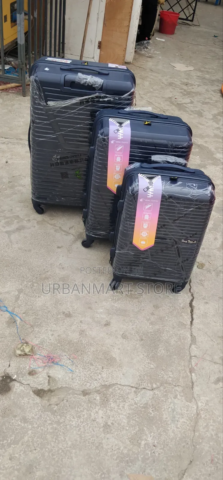 3 in 1 Suitcase Set 28 Inch – 360° Spinning Wheels
