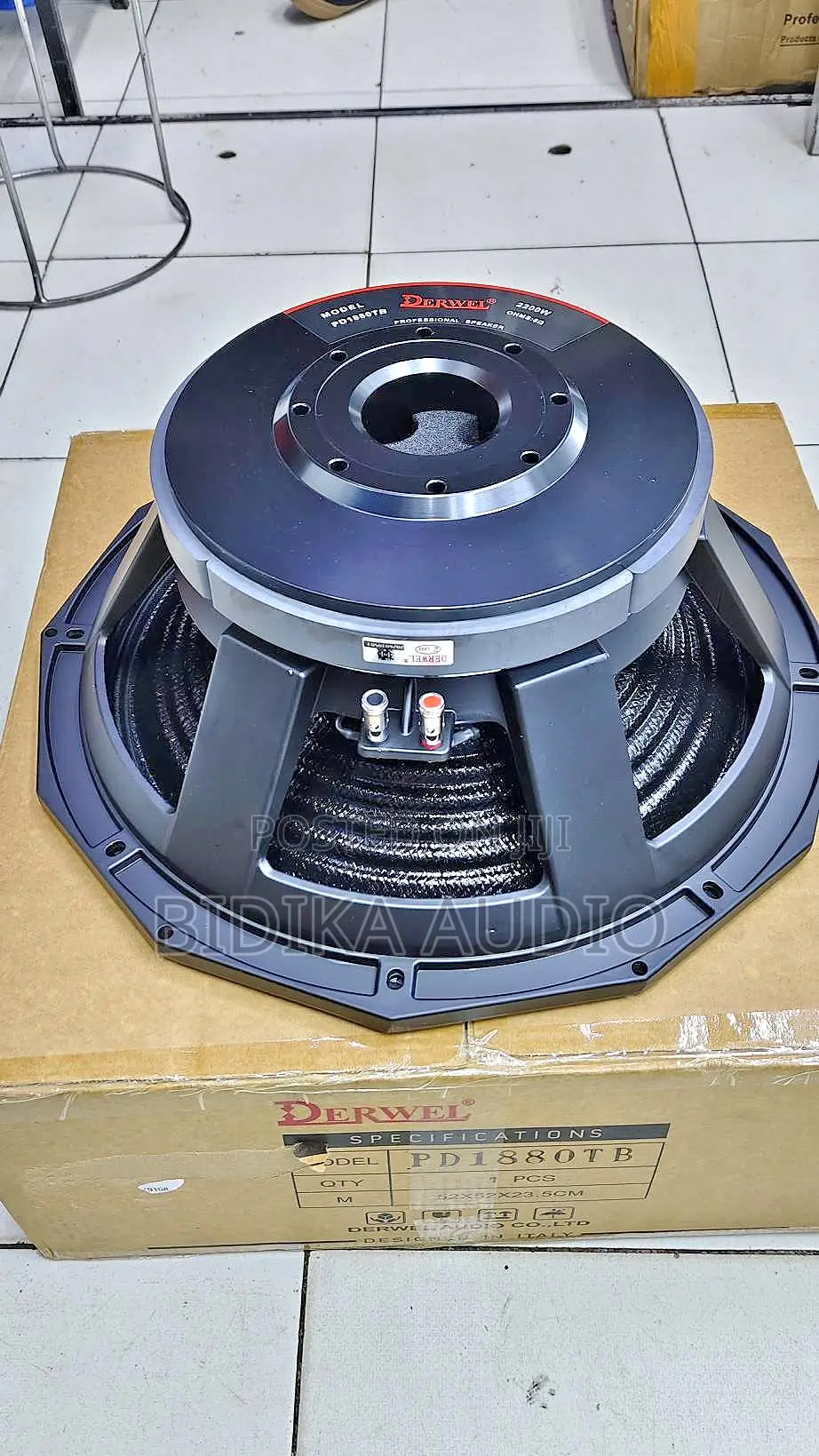 Derwel PD1880TB 18" Professional 2200W High-Performance Subwoofer